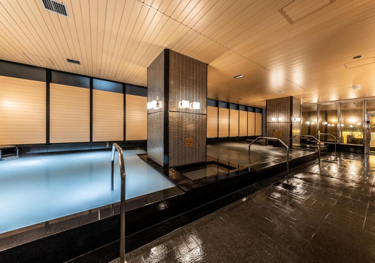 Apa Hotel & Resort Osaka Umeda Eki Tower Bagian luar foto